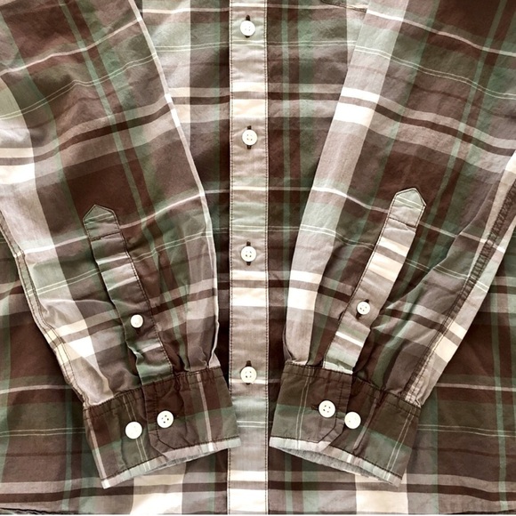 The North Face. Button Down Long Sleeve Shirt. Brown and Green Plaid. Large - Picture 5 of 9